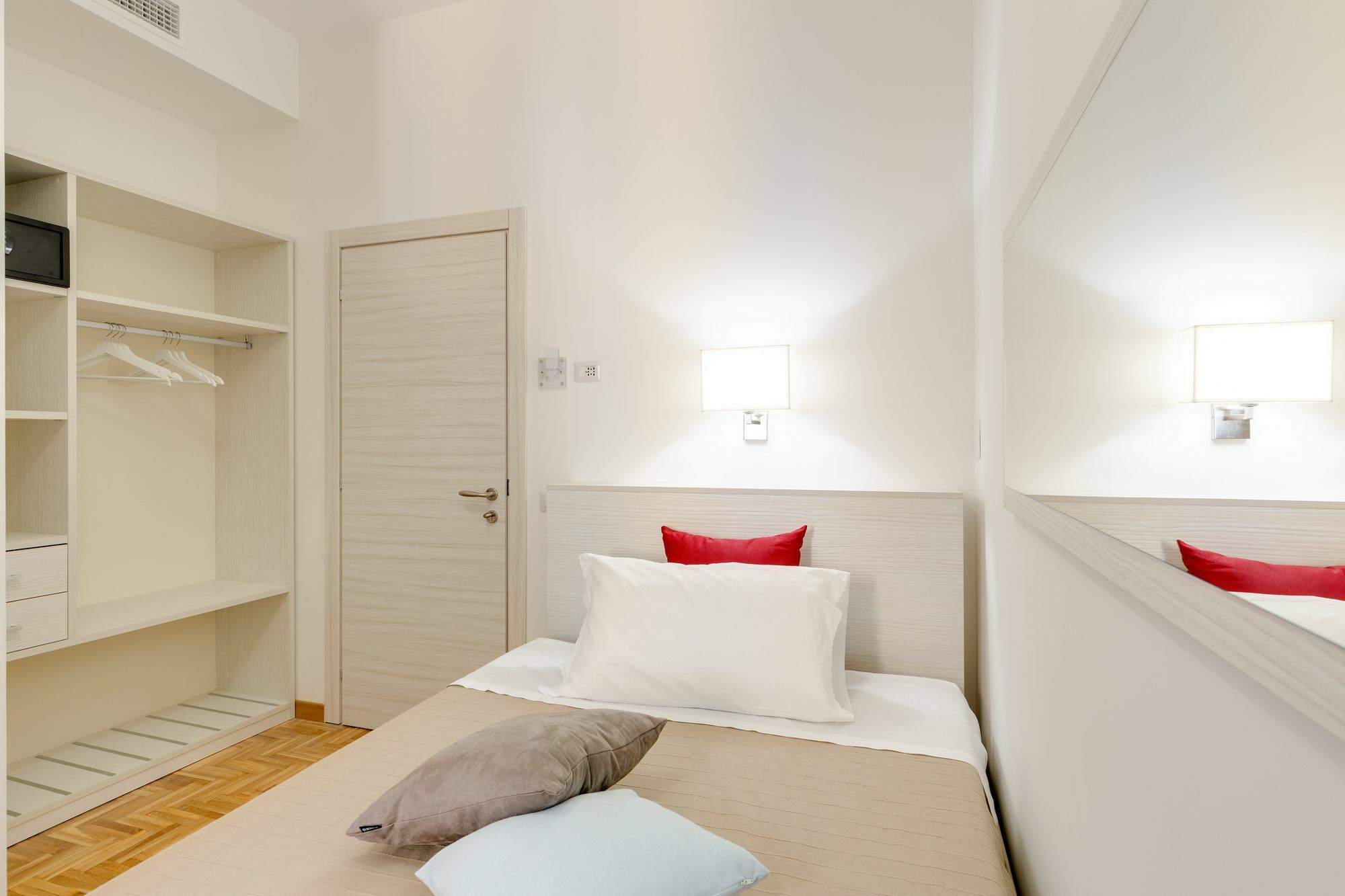 Dolce Luxury Rooms Rome Exterior photo
